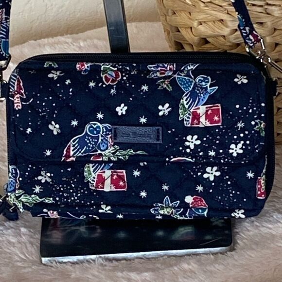 Vera Bradley Georgia Holiday Owls Wallet - Picture 3 of 10